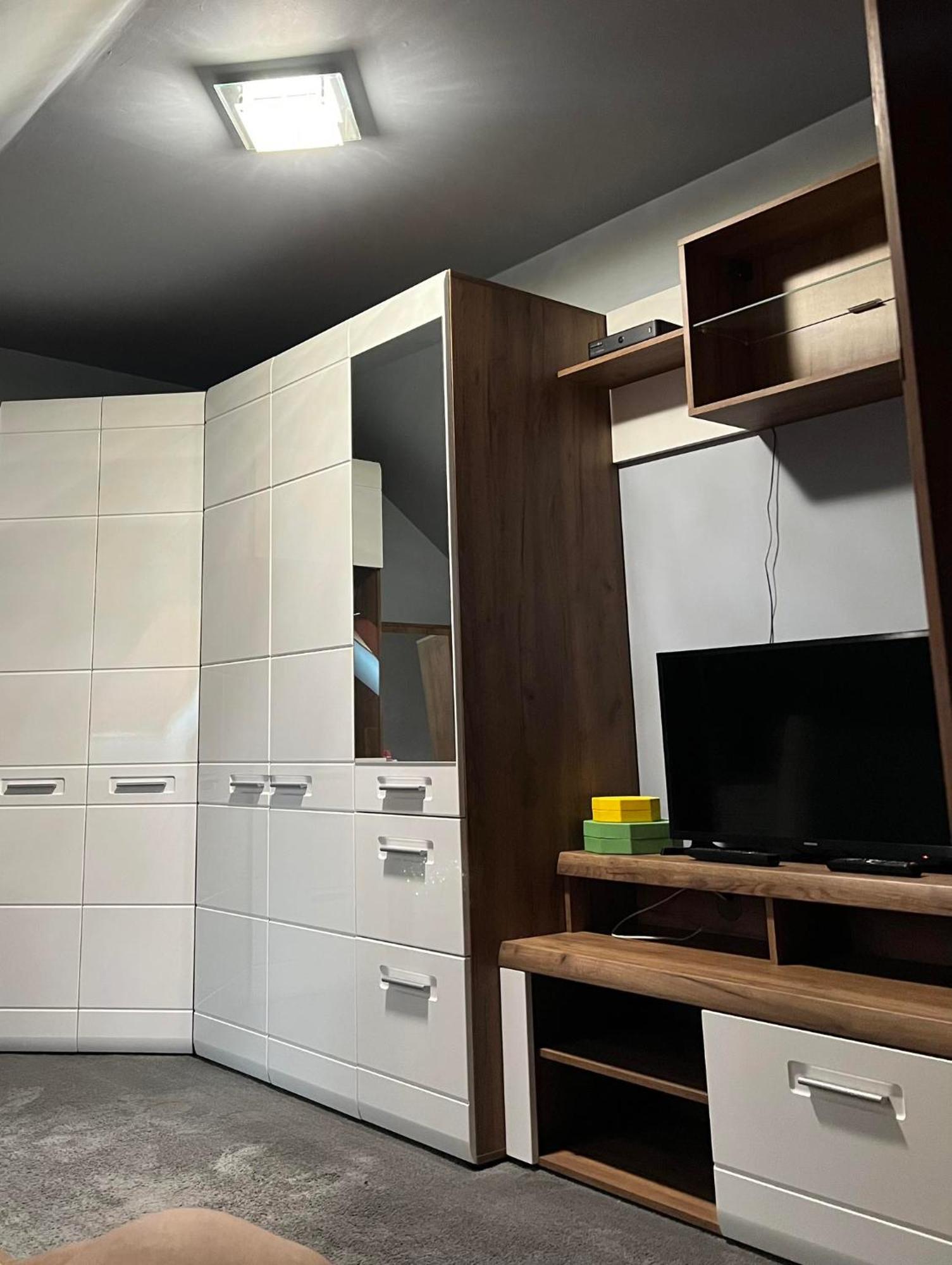 Hostal Bianka & Car Rent